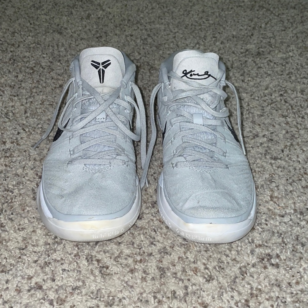 Kobe Bryant Nike Mamba shoes | Mens 6.5 | Grey